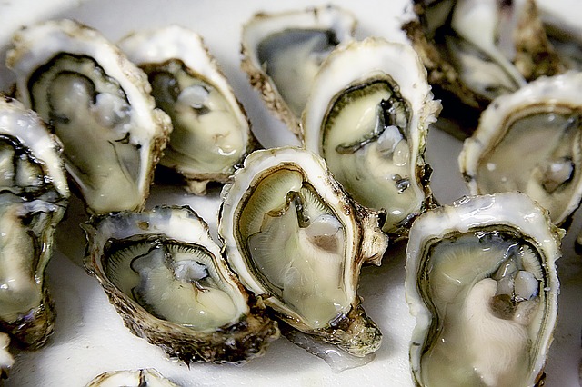 Plan Your Next Date Night at Thames Street Oyster House