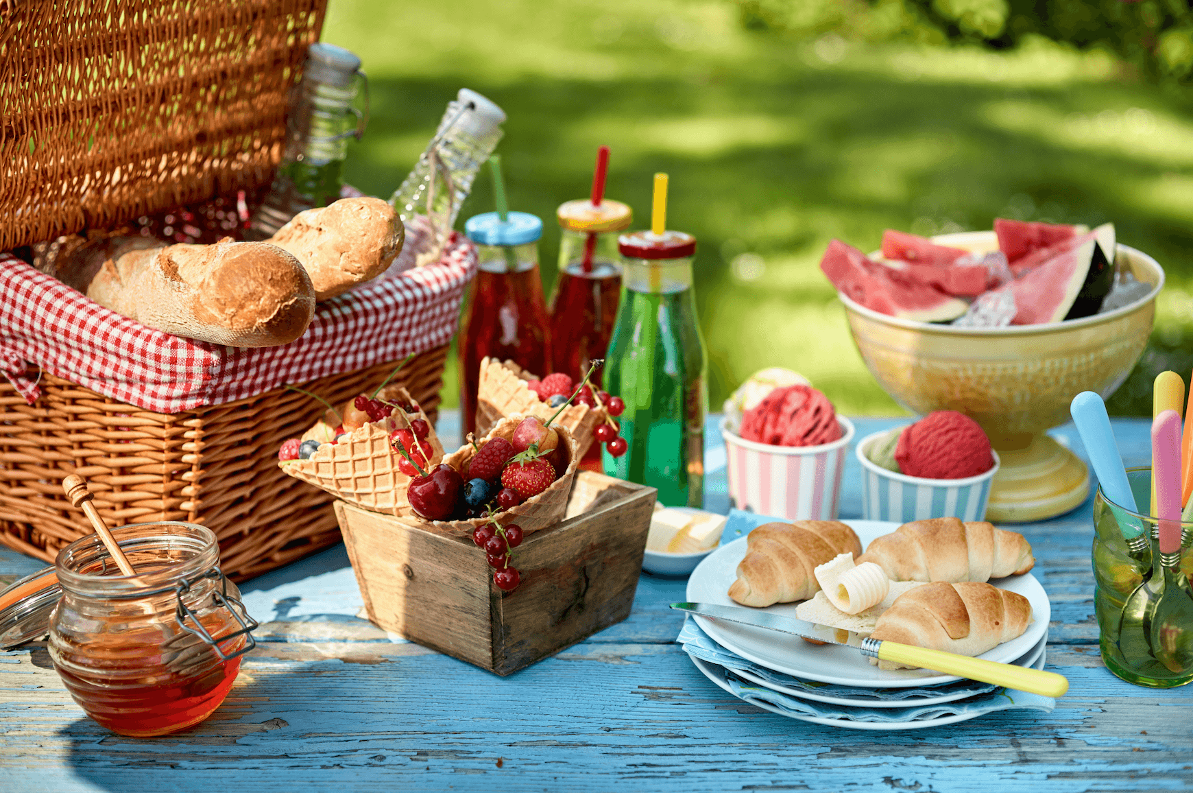Starting Summer Right with the Perfect Picnic